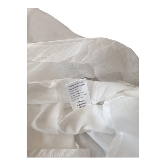 Alisa & Leo White Maxi Dress 11/12 – 3-Layer Tulle, Floral Appliqué, NWT - Picture 11 of 13